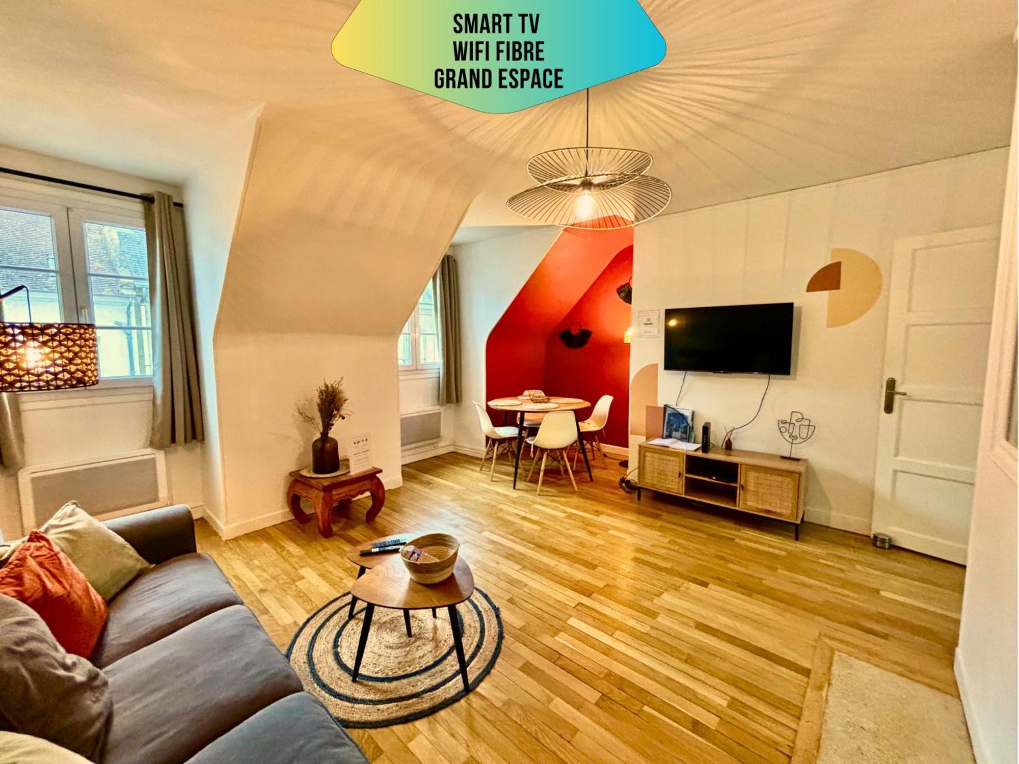 Le Corneille - Ideal Pros & Couples - Centre Historique - Chateau 5Min - Gare 10Min - Au Calme - Fibre Compiegne Ngoại thất bức ảnh