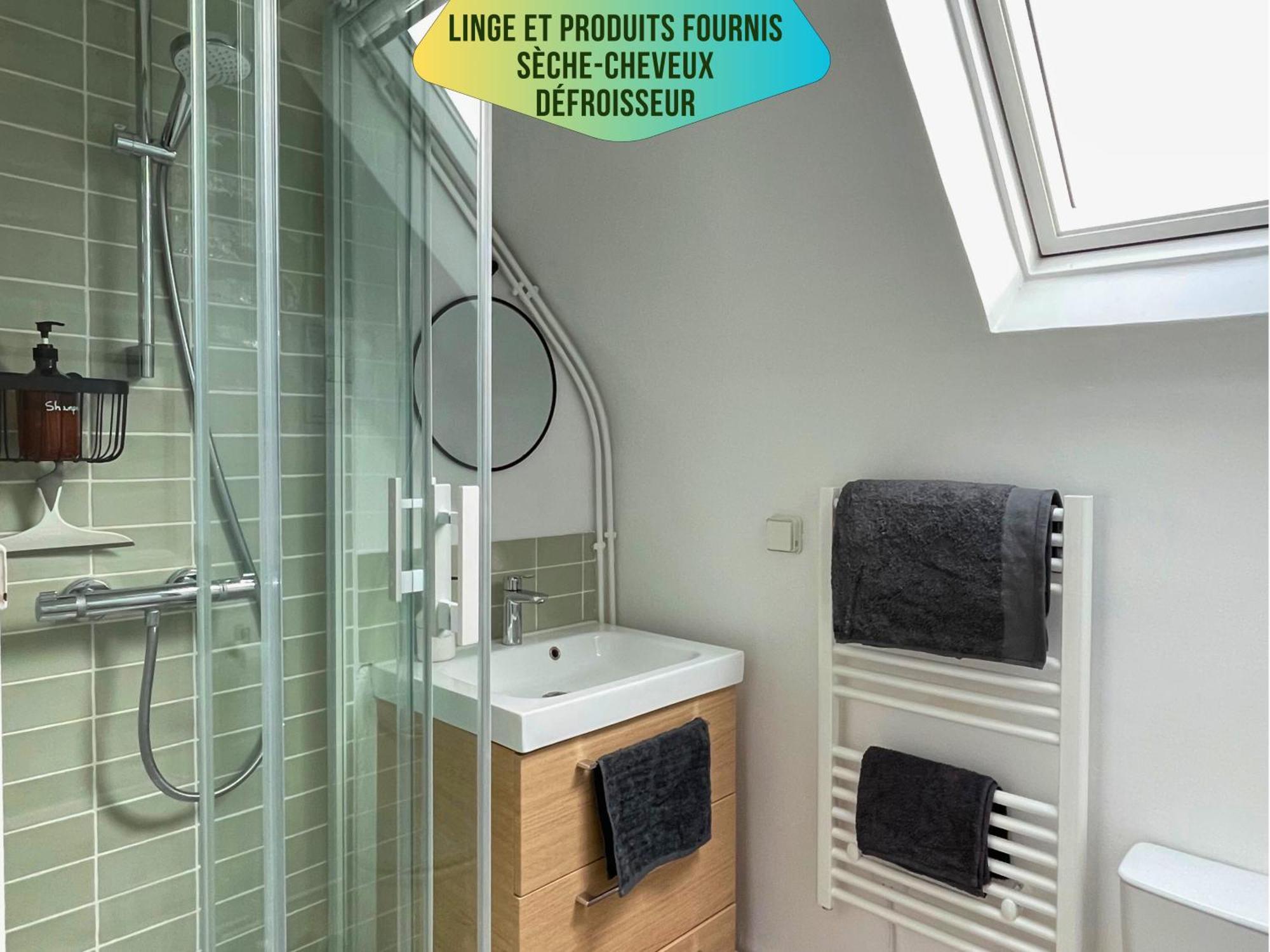 Le Corneille - Ideal Pros & Couples - Centre Historique - Chateau 5Min - Gare 10Min - Au Calme - Fibre Compiegne Ngoại thất bức ảnh